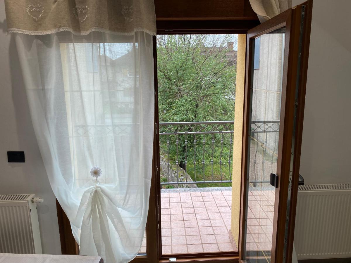 Apartman Galerija Ogulin Esterno foto