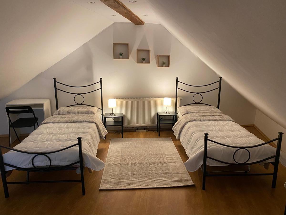 Apartman Galerija Ogulin Esterno foto
