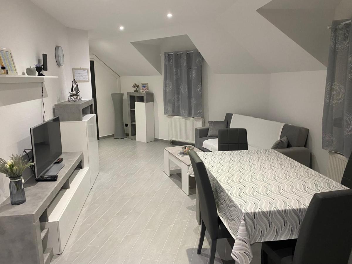 Apartman Galerija Ogulin Esterno foto