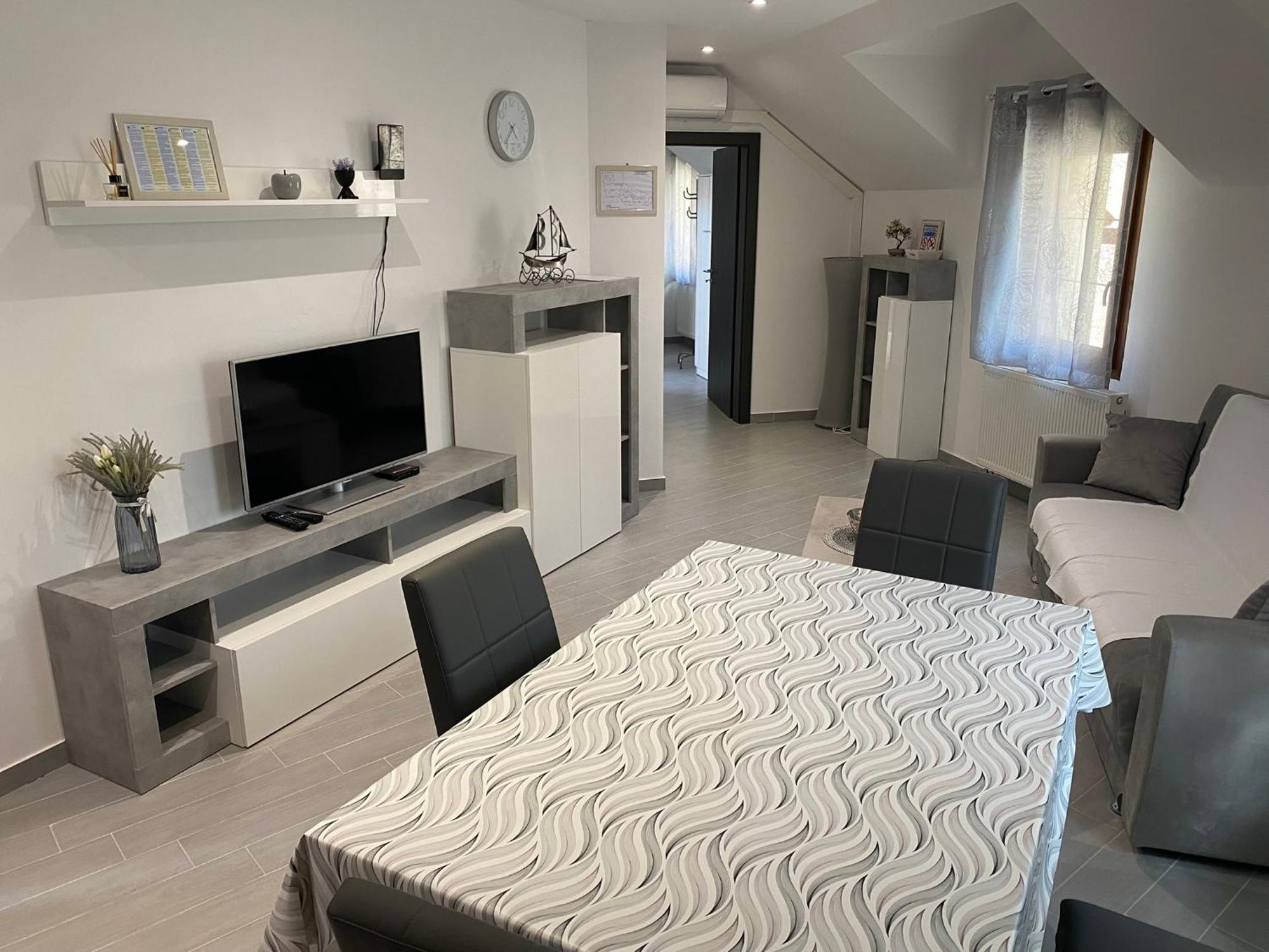 Apartman Galerija Ogulin Esterno foto
